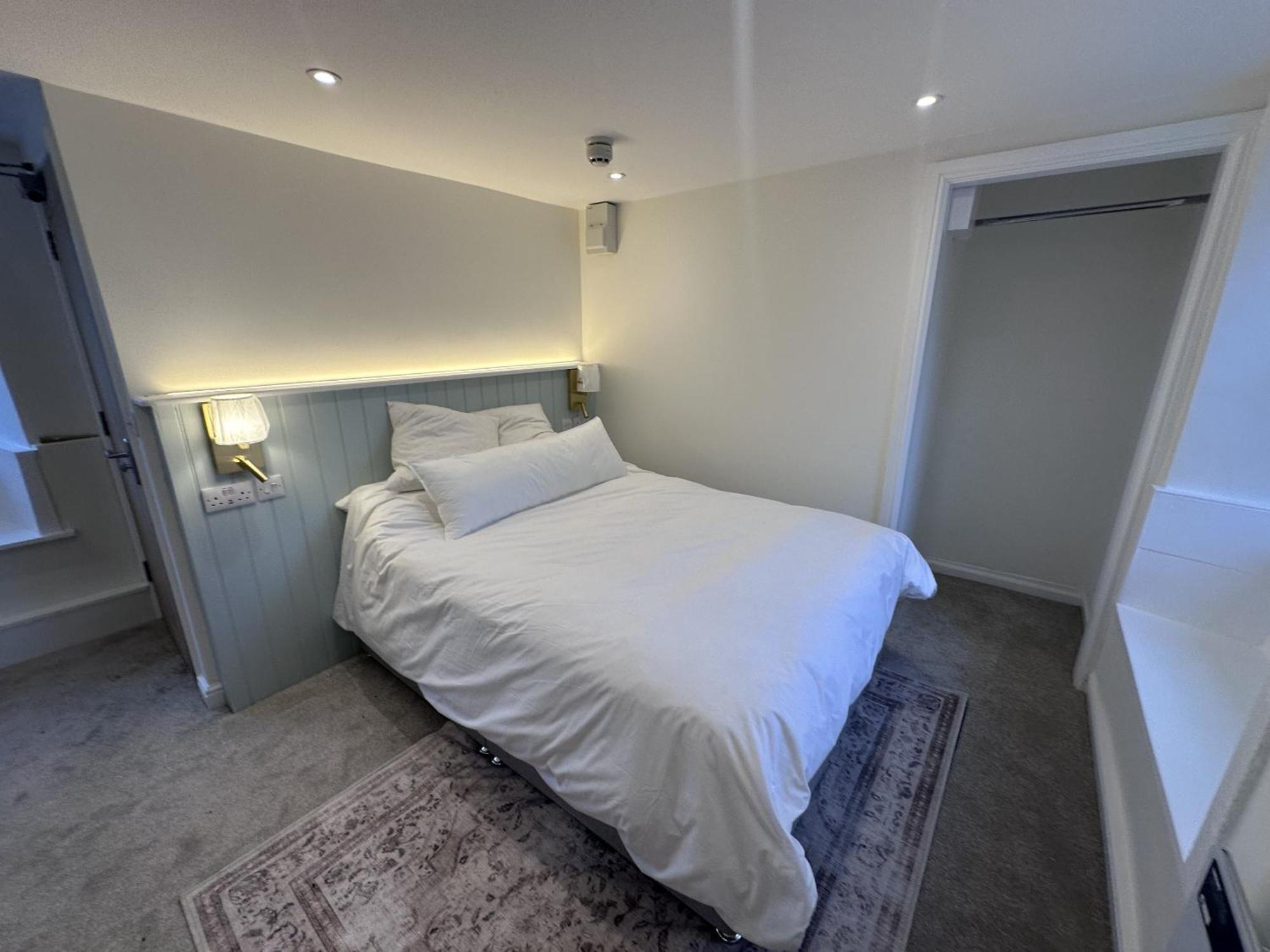 The Star Inn Hayle Room photo